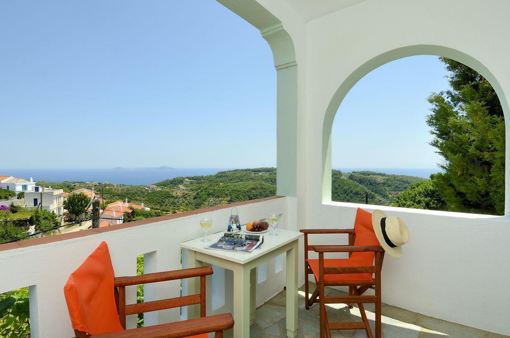 Konstantina Studios Alonnisos Town Bagian luar foto