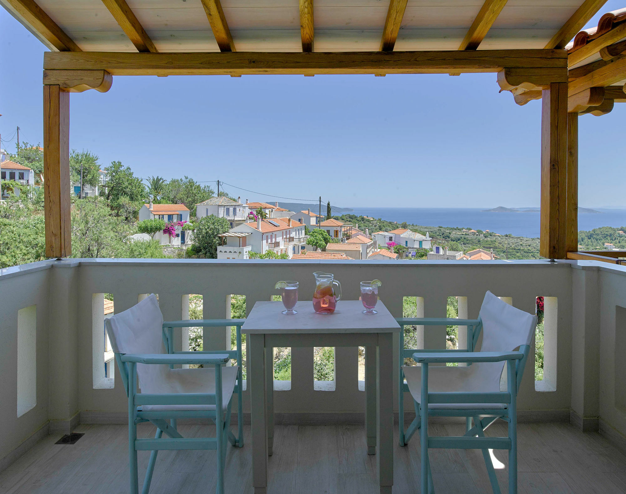 Konstantina Studios Alonnisos Town Bagian luar foto