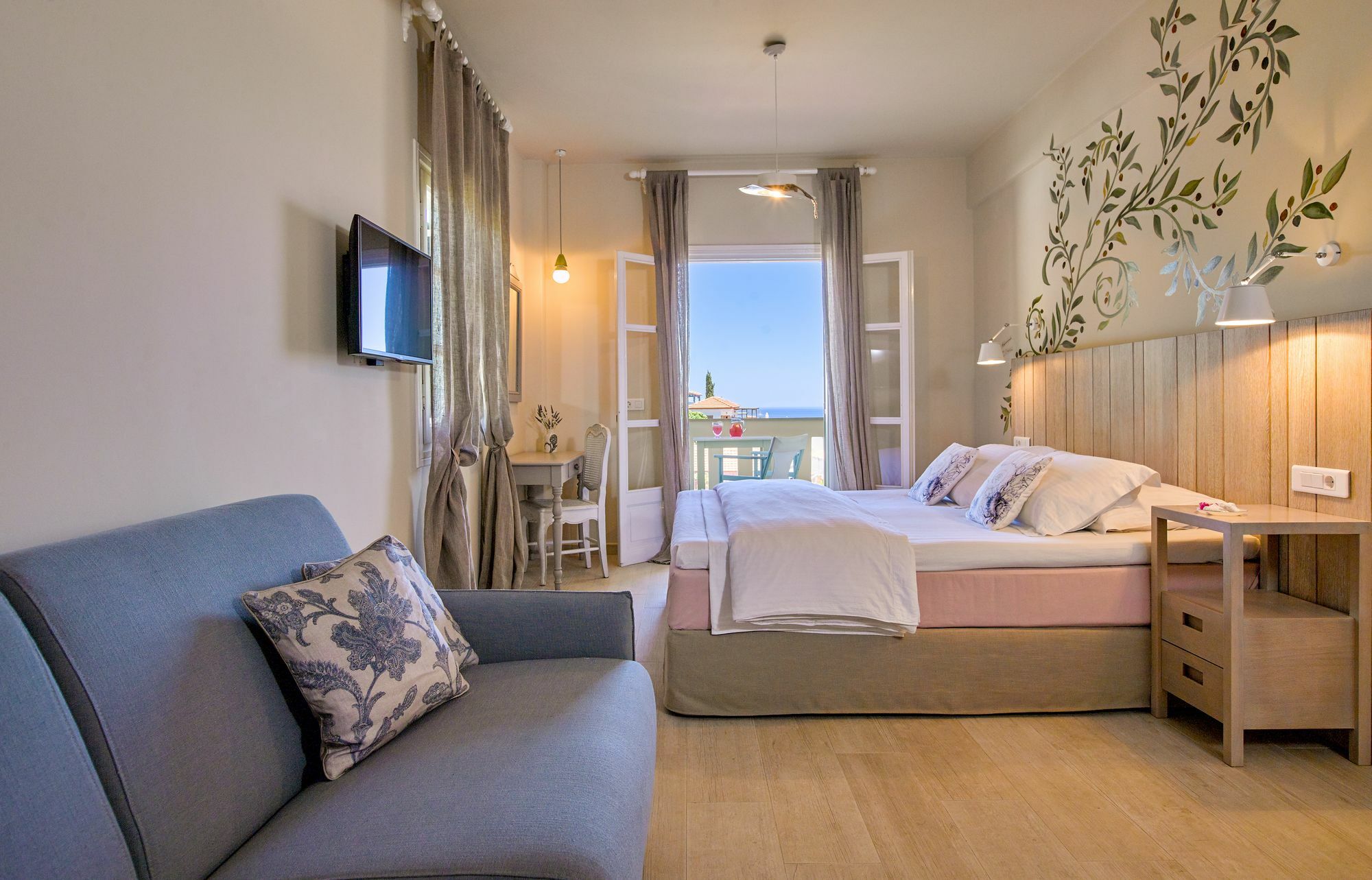 Konstantina Studios Alonnisos Town Bagian luar foto