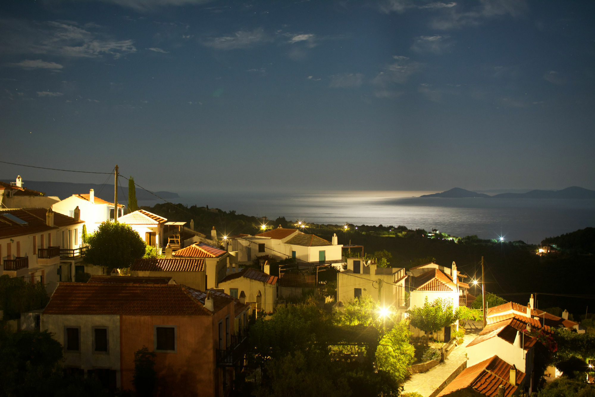 Konstantina Studios Alonnisos Town Bagian luar foto