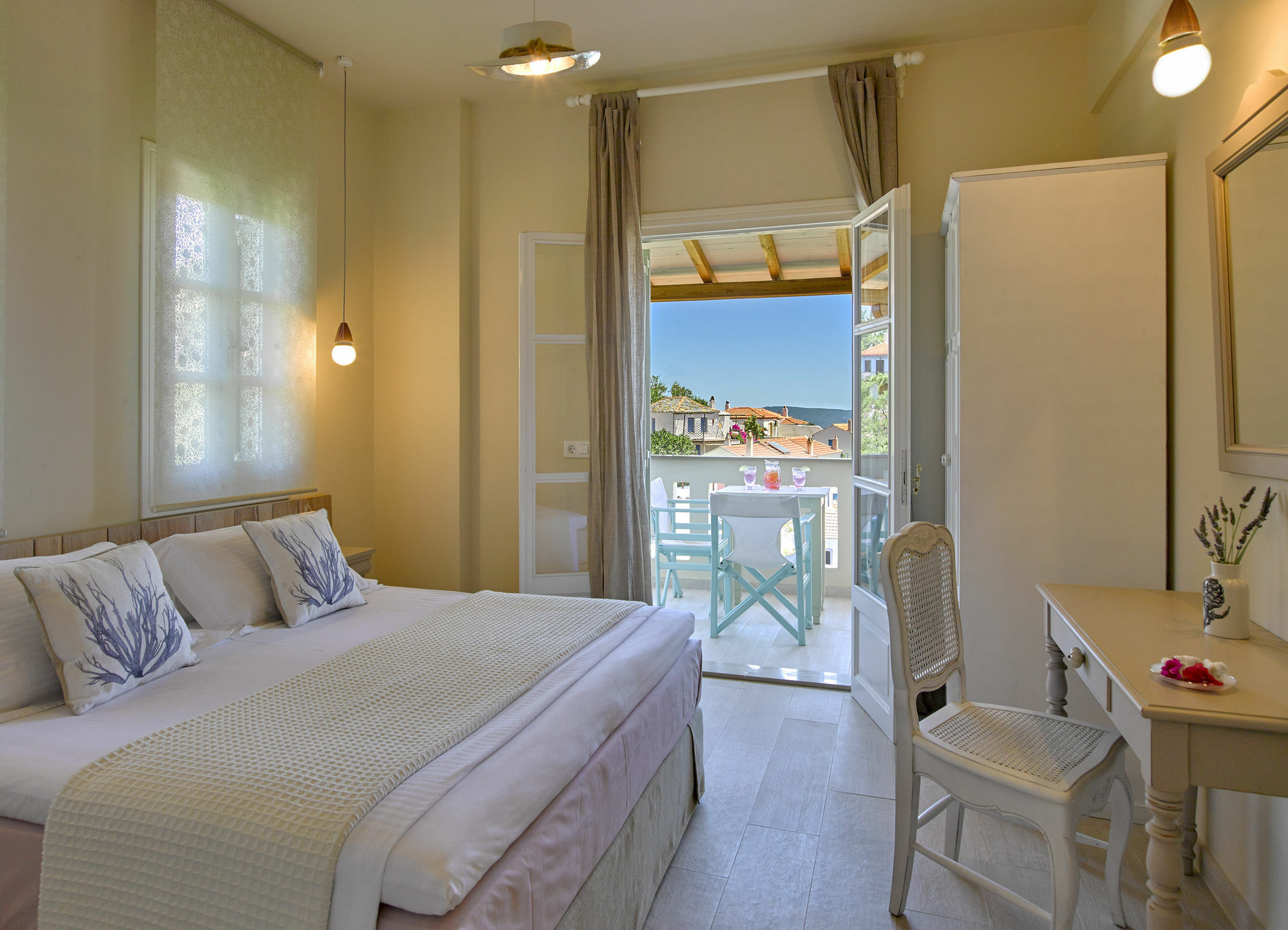 Konstantina Studios Alonnisos Town Bagian luar foto