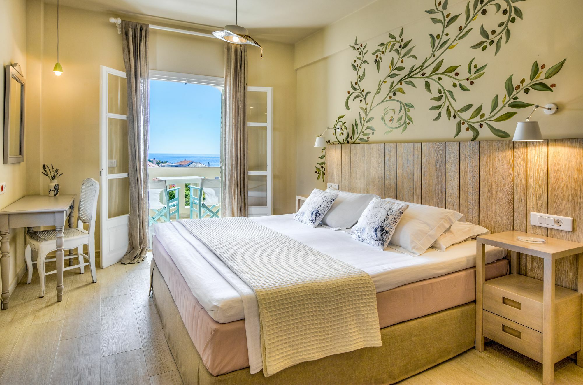 Konstantina Studios Alonnisos Town Bagian luar foto